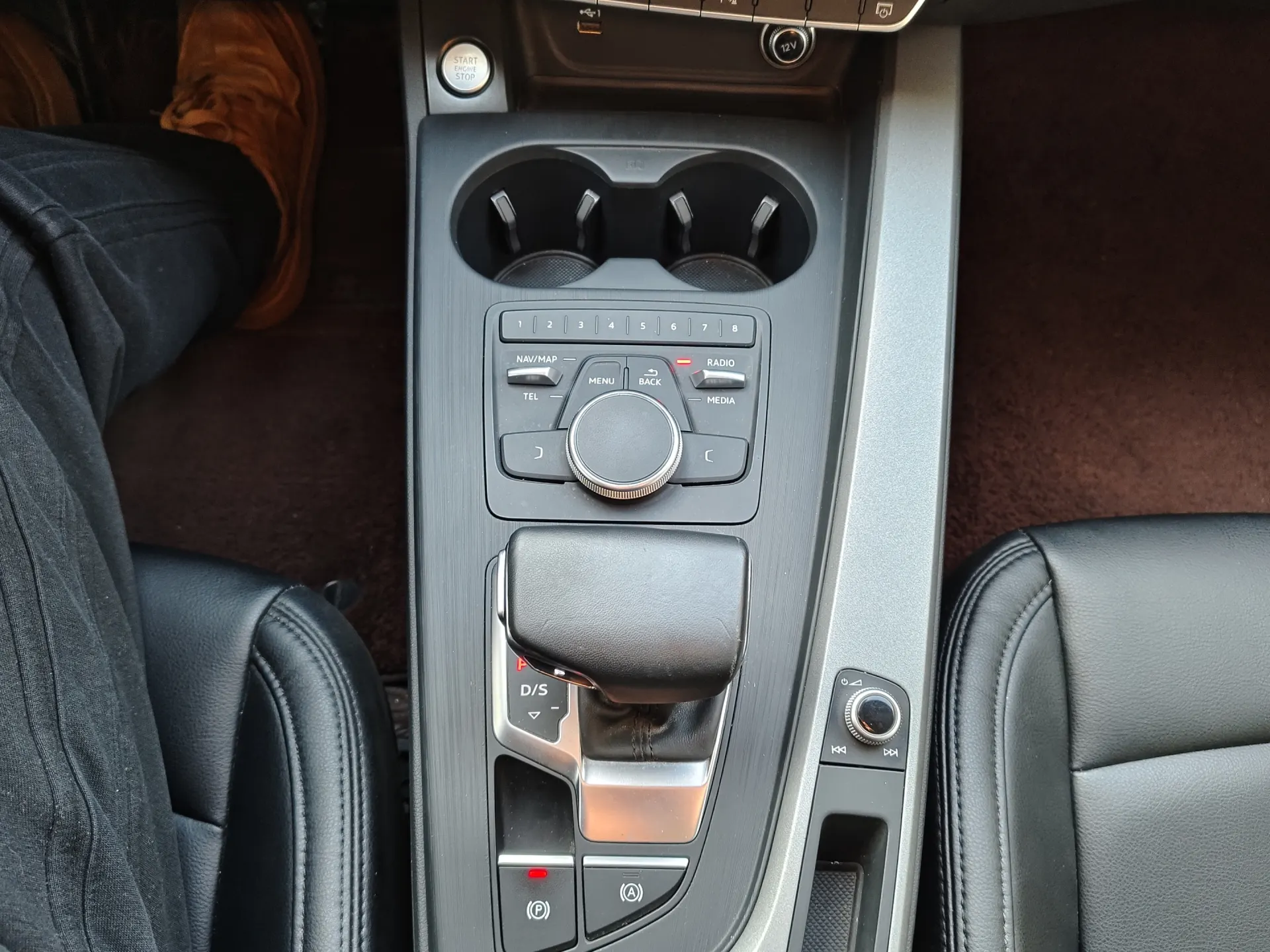Audi A4L 40 TFSI, 2019 18