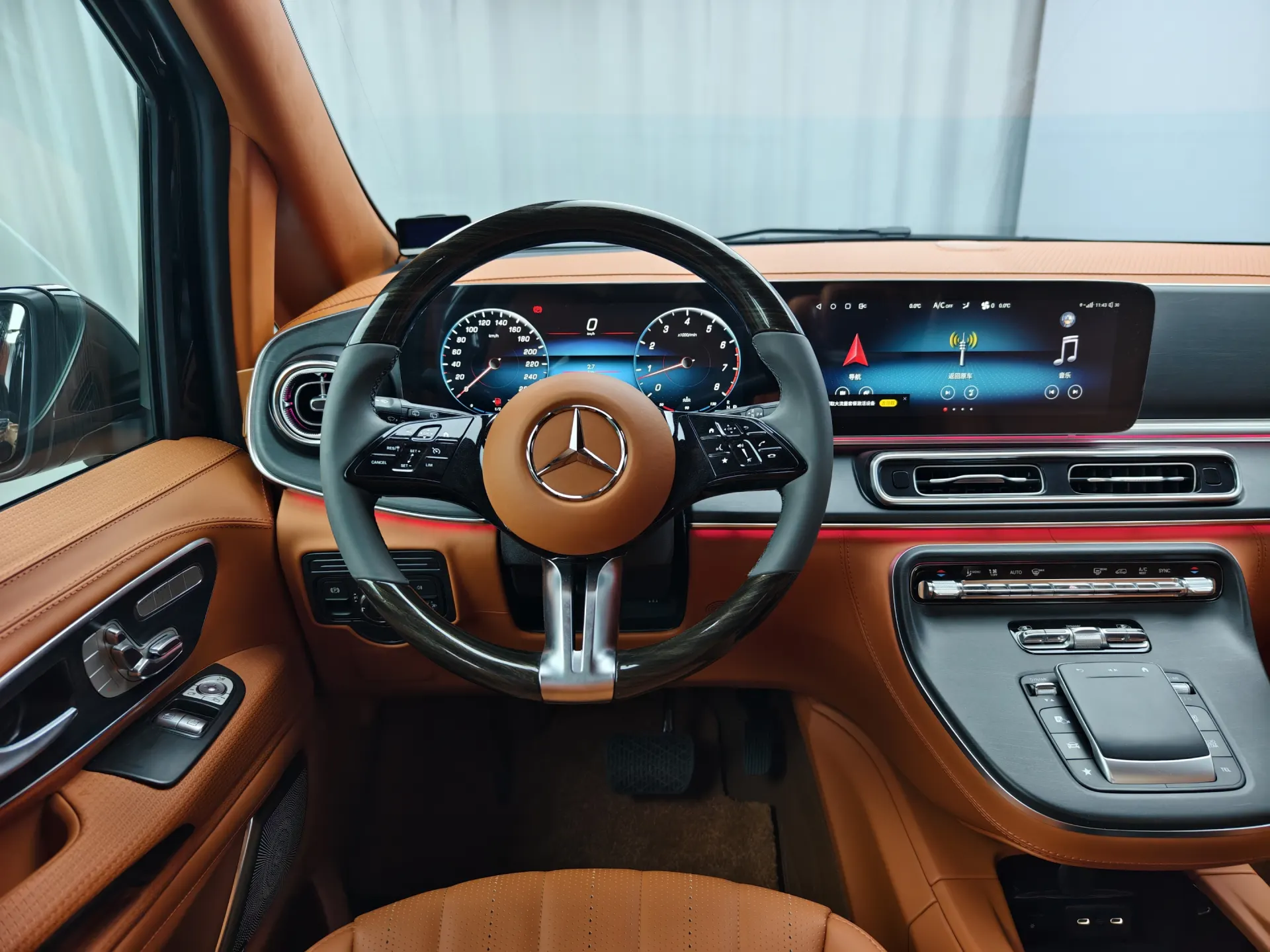 Mercedes-Benz Vito, 2024 14