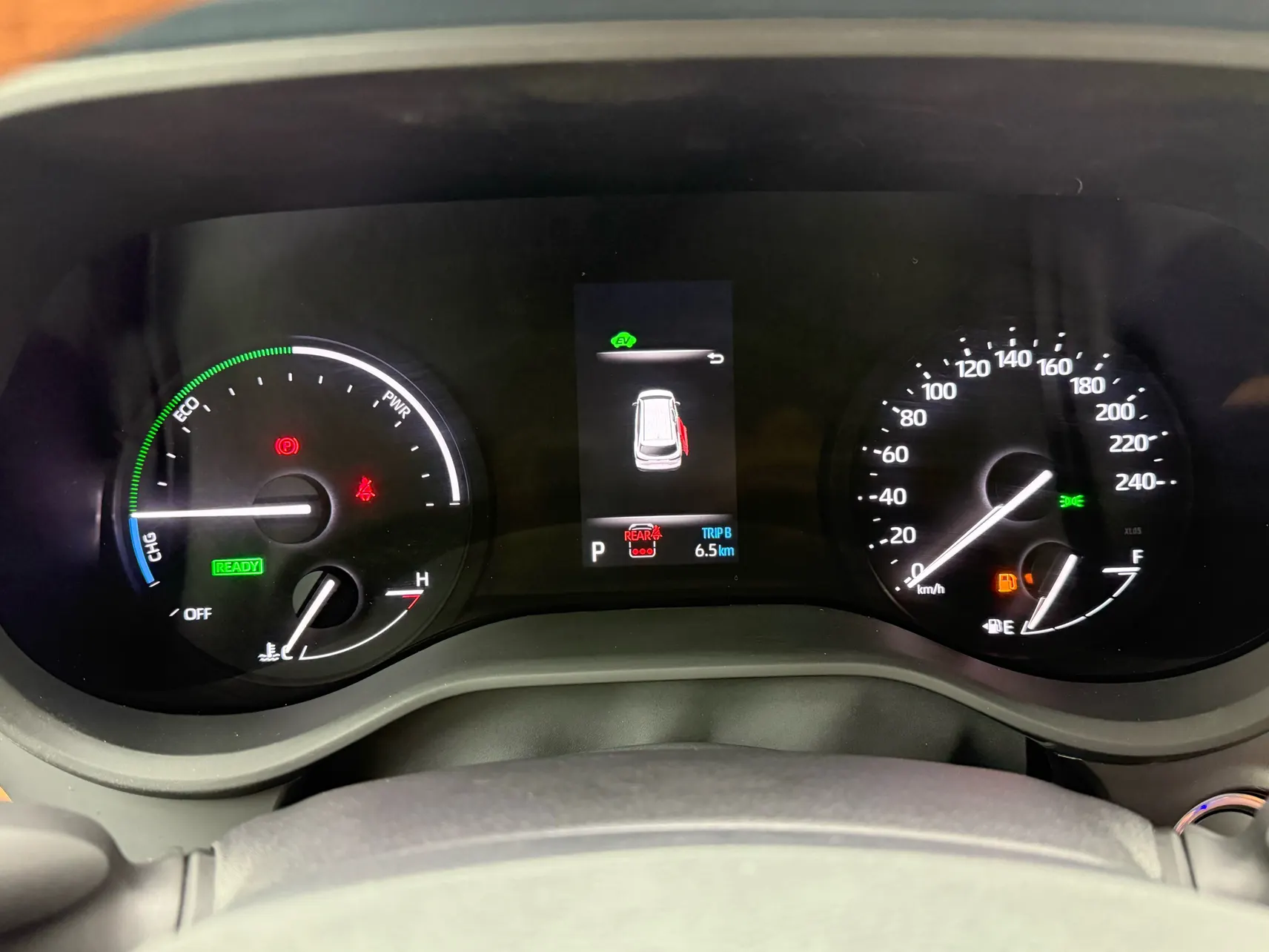 Toyota Granvia, 2025 11