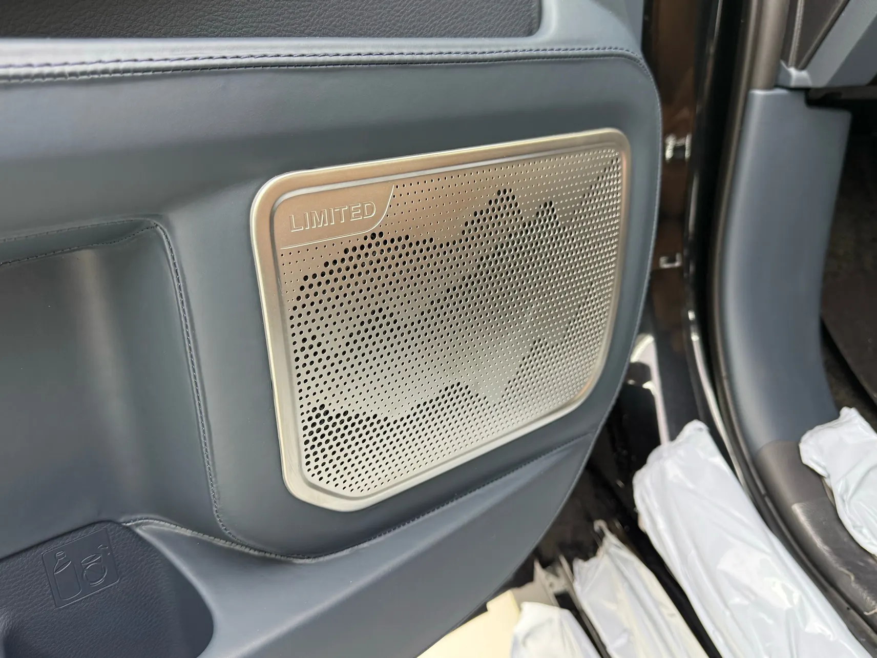 Toyota Granvia, 2025 23