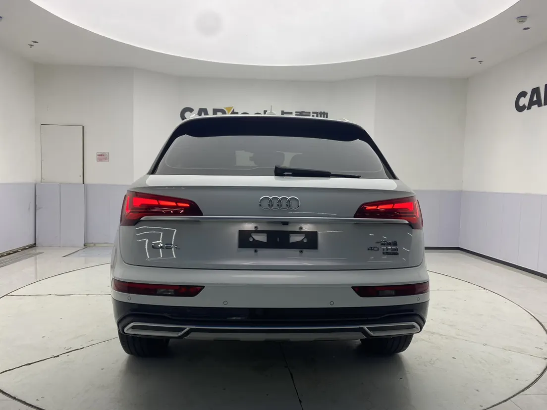 Audi Q5L 40 TFSI, 2022 24