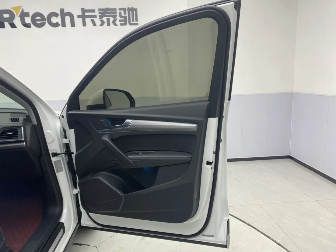 Audi Q5L 40 TFSI, 2022 29