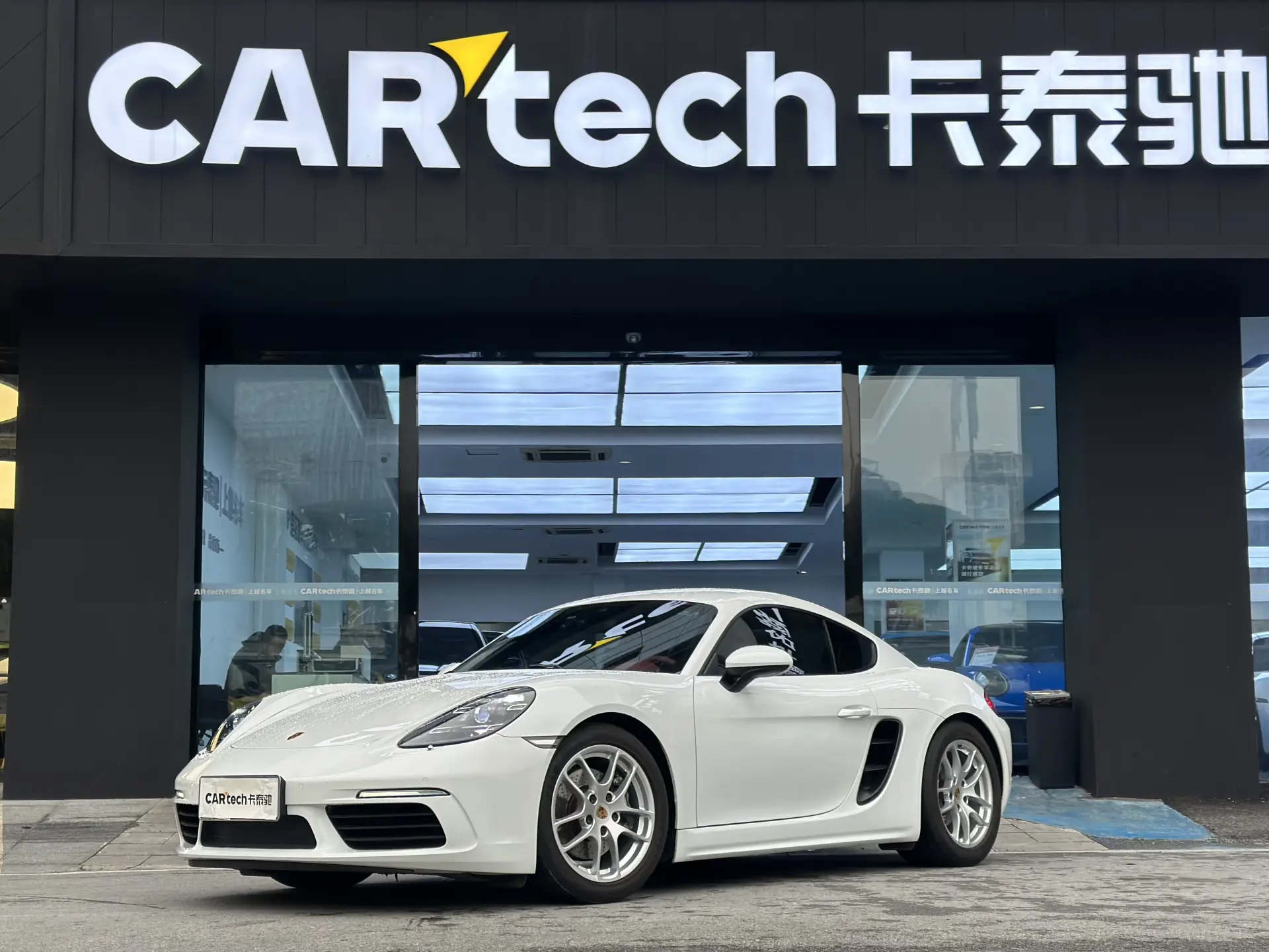 Porsche Cayman