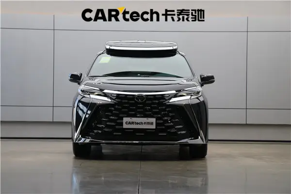 Toyota Granvia, 2025 2