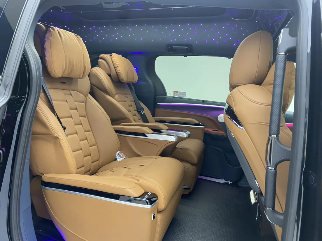 Toyota Granvia, 2025 29