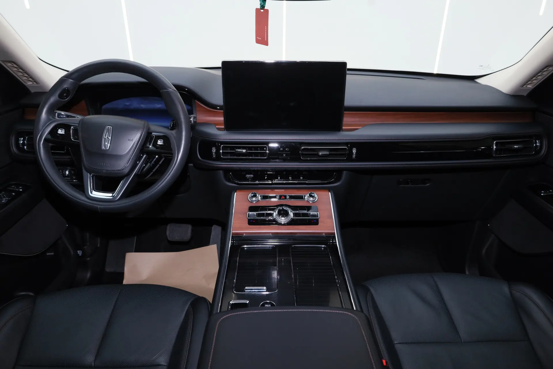 Lincoln Aviator, 2024 14