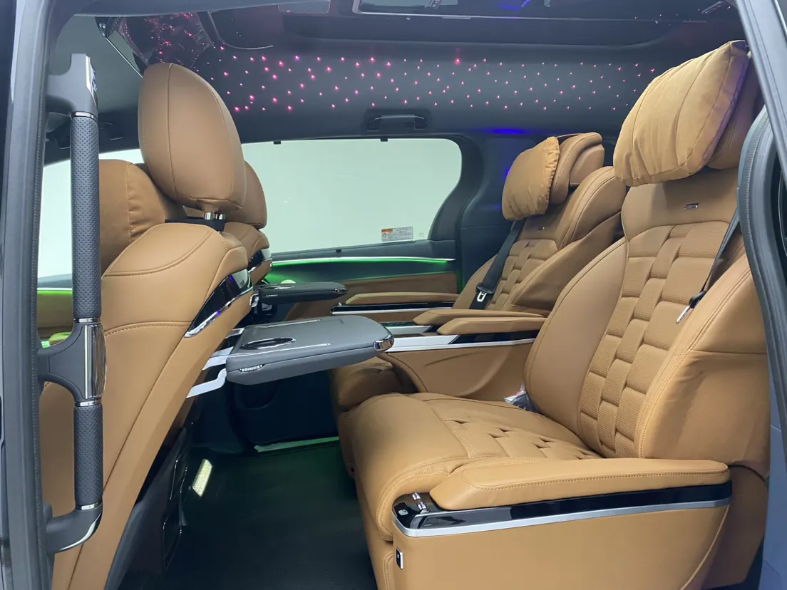 Toyota Granvia, 2025 15
