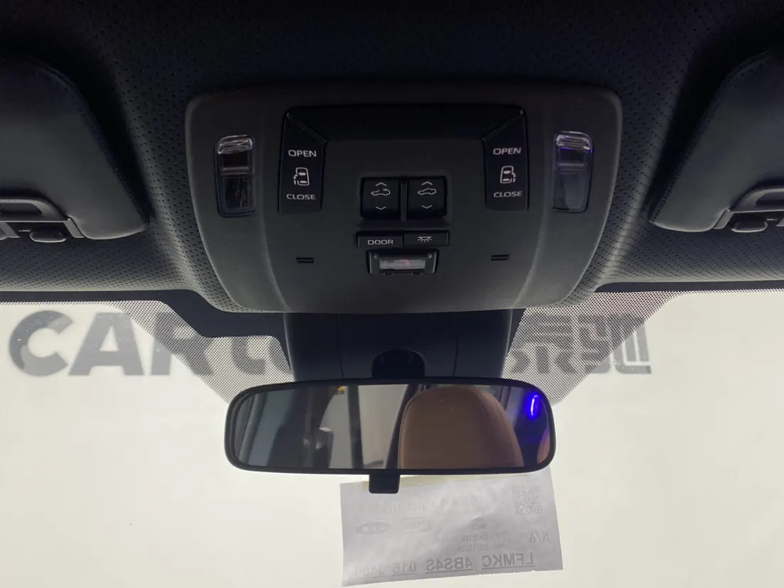 Toyota Granvia, 2025 11