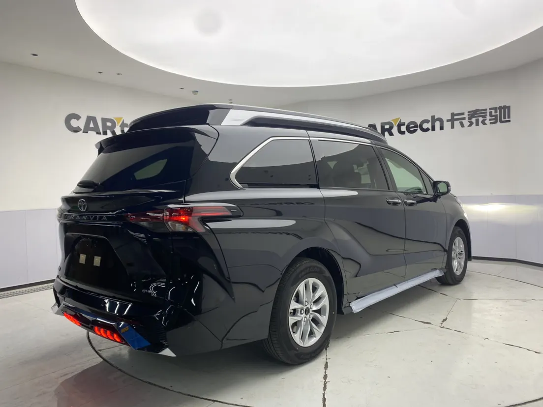 Toyota Granvia, 2025 26