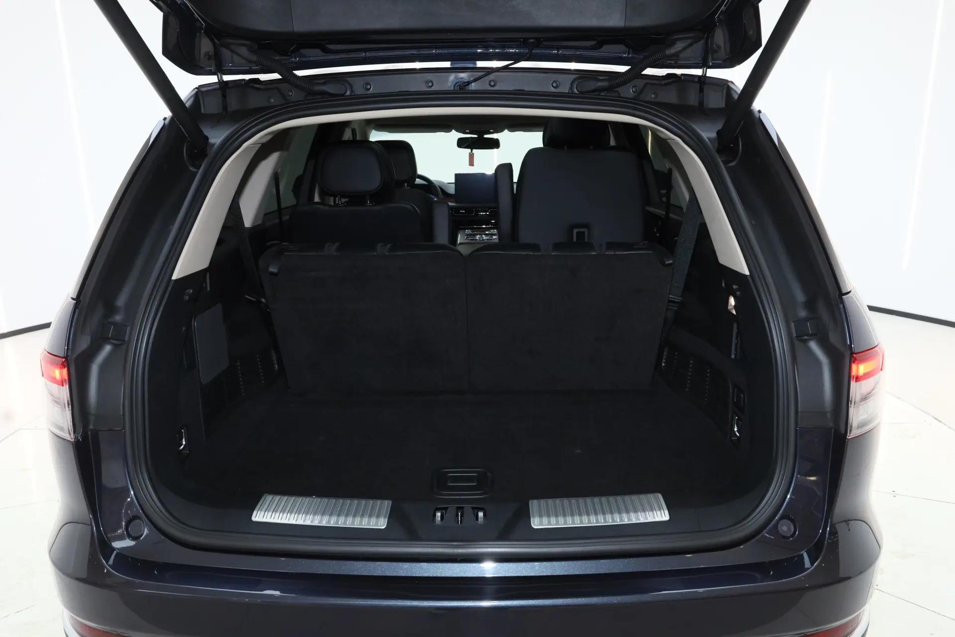 Lincoln Aviator, 2024 13