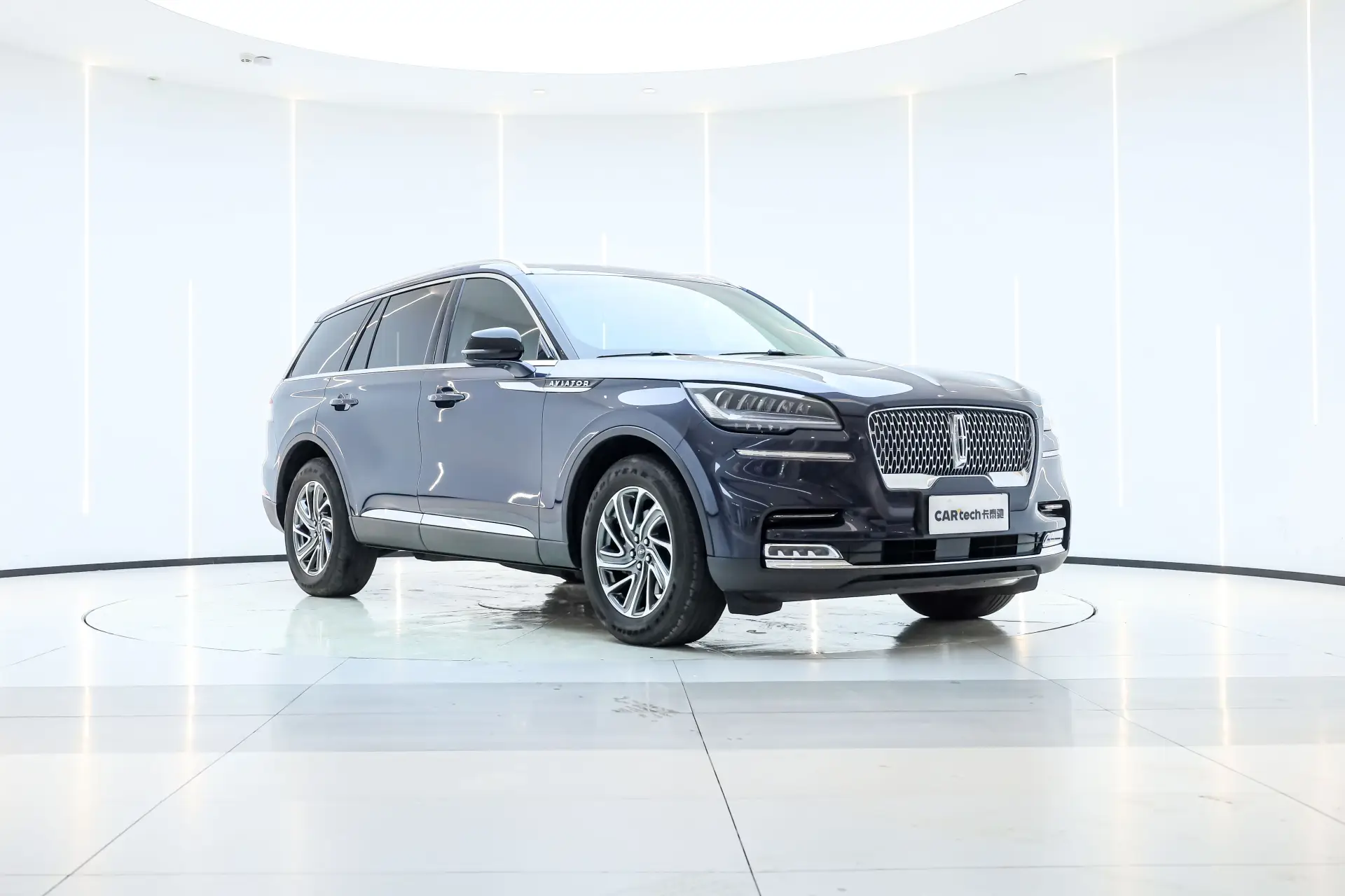 Lincoln Aviator, 2024 2