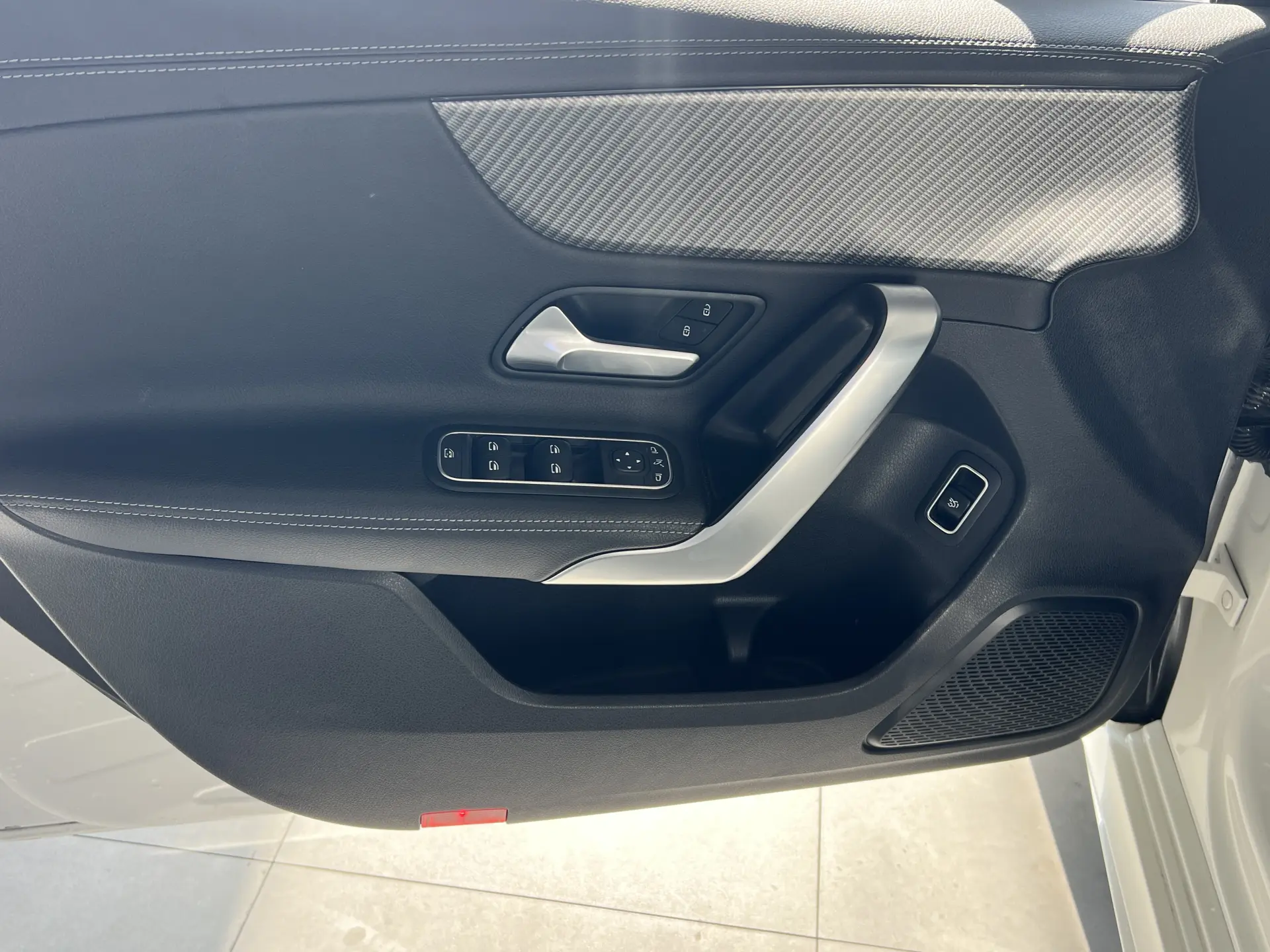 Mercedes-Benz A 200 L, 2023 21
