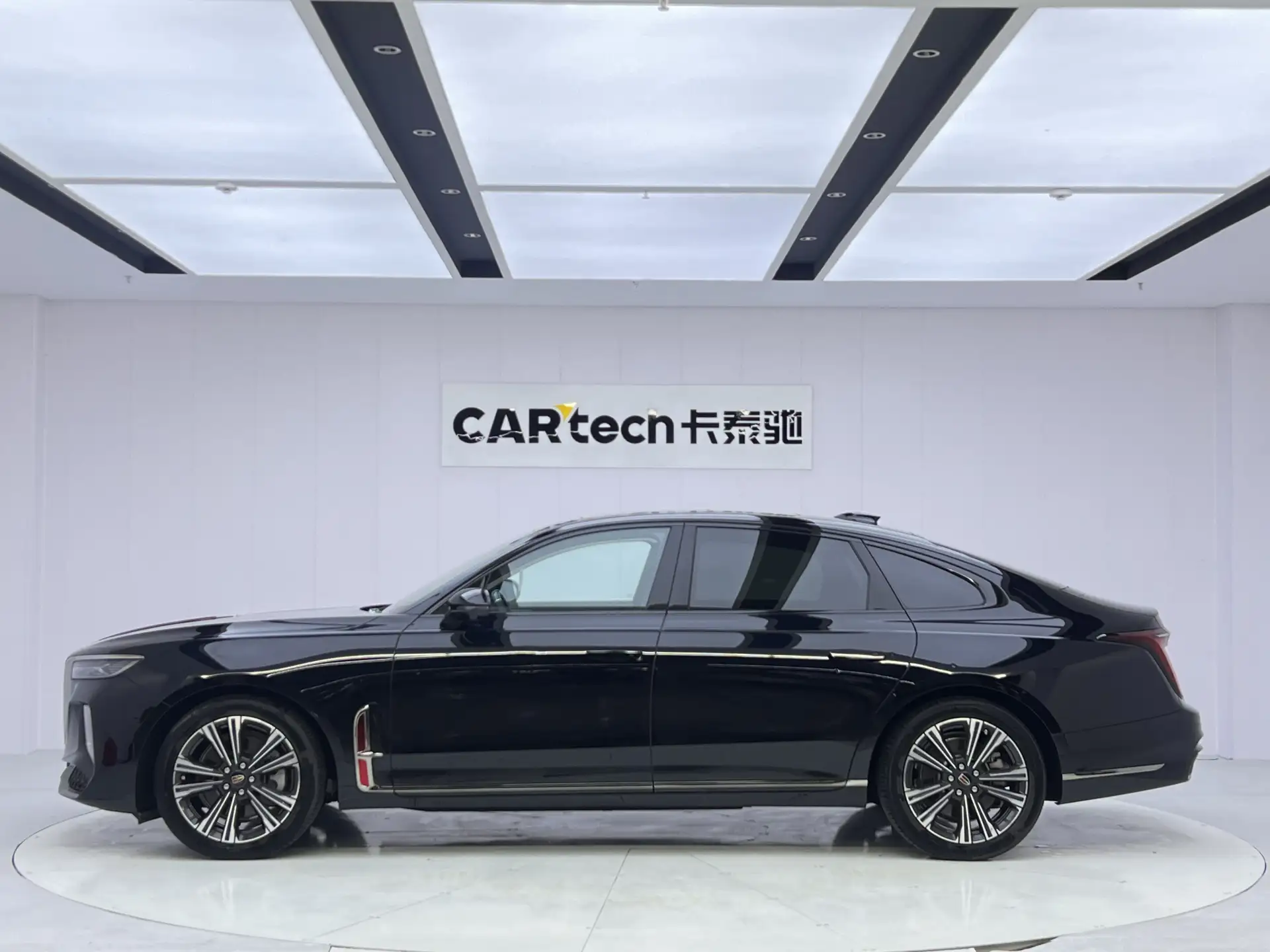 Hongqi H9, 2024 8