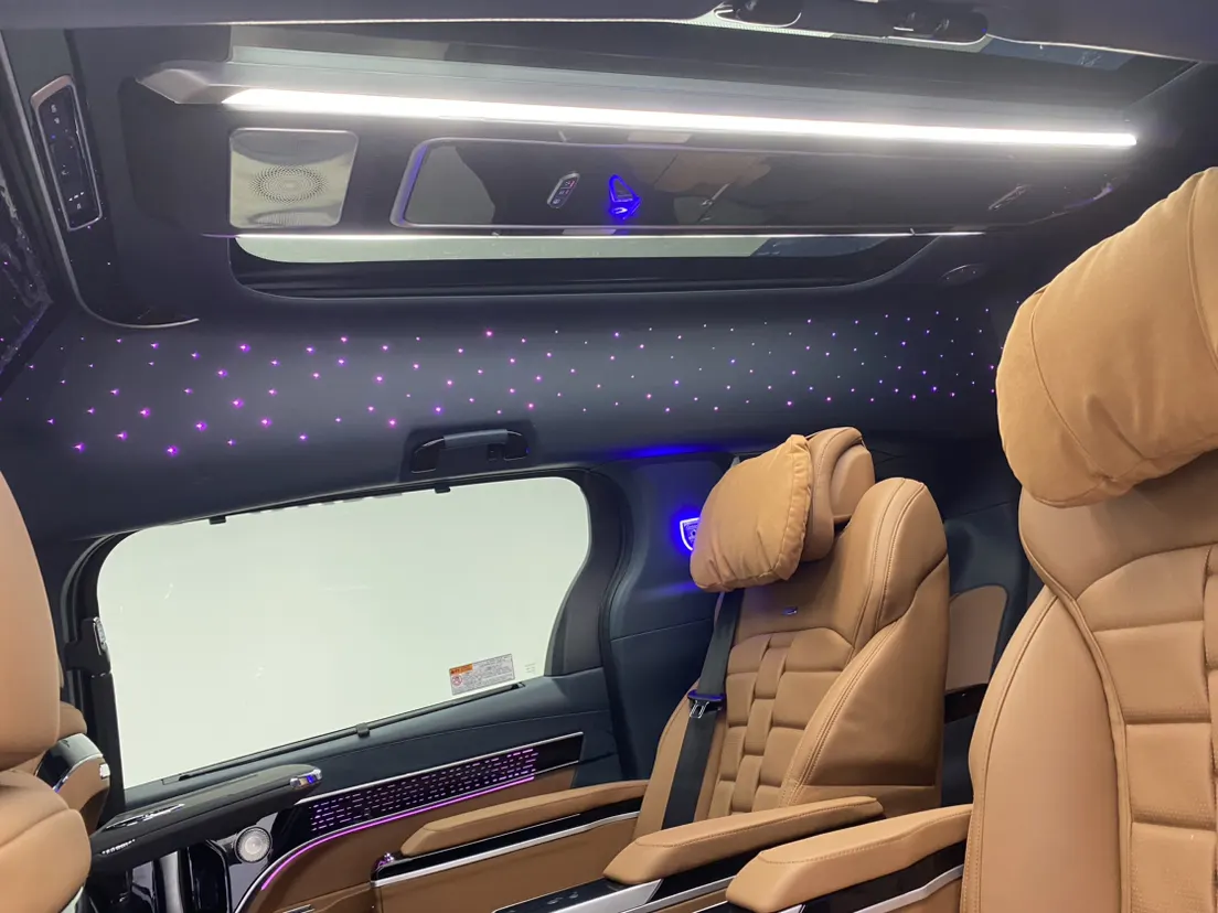 Toyota Granvia, 2025 11