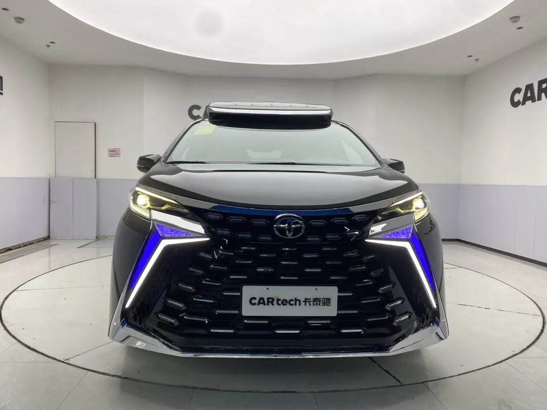 Toyota Granvia, 2025 6