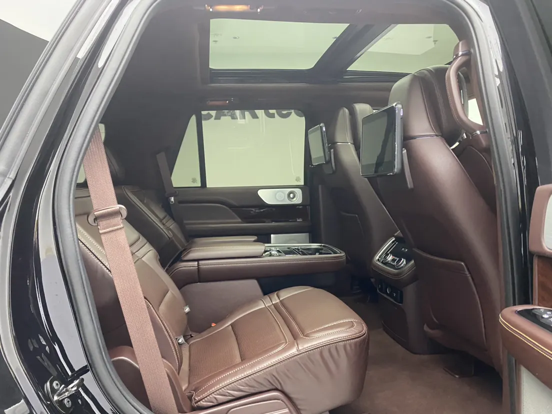 Lincoln Navigator, 2020 30