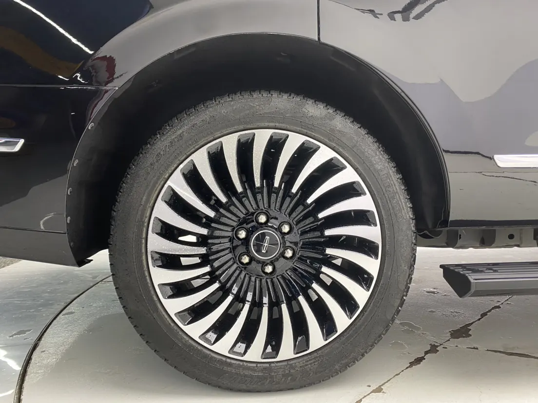 Lincoln Navigator, 2020 28