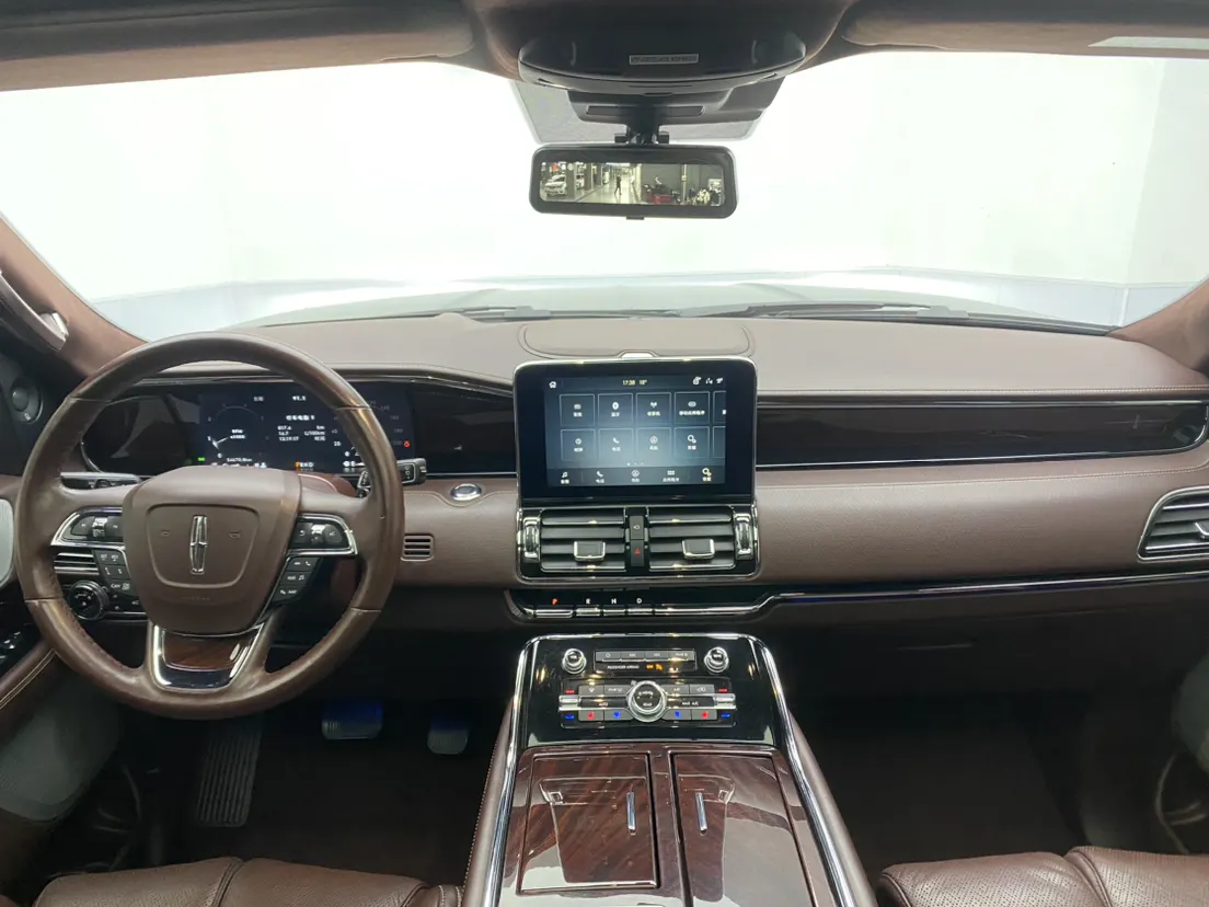 Lincoln Navigator, 2020 7