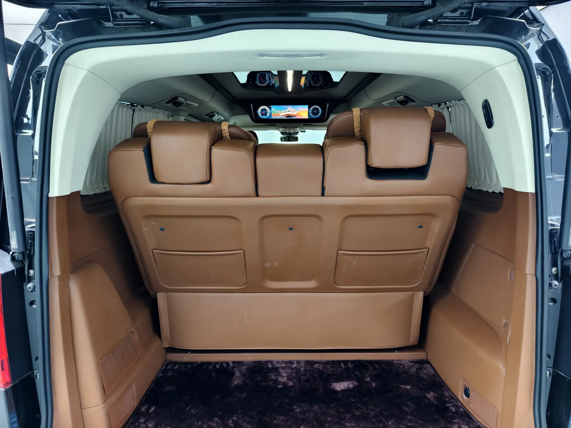 Mercedes-Benz Vito, 2023 23