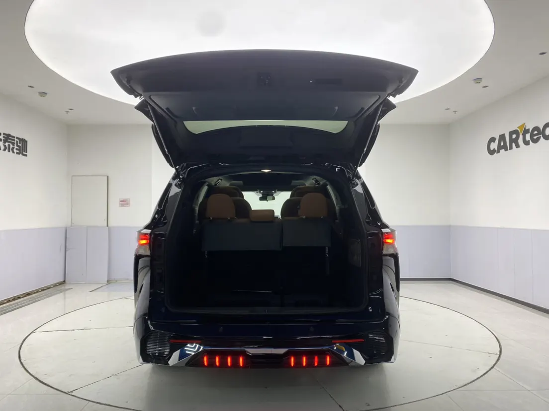 Toyota Granvia, 2025 23
