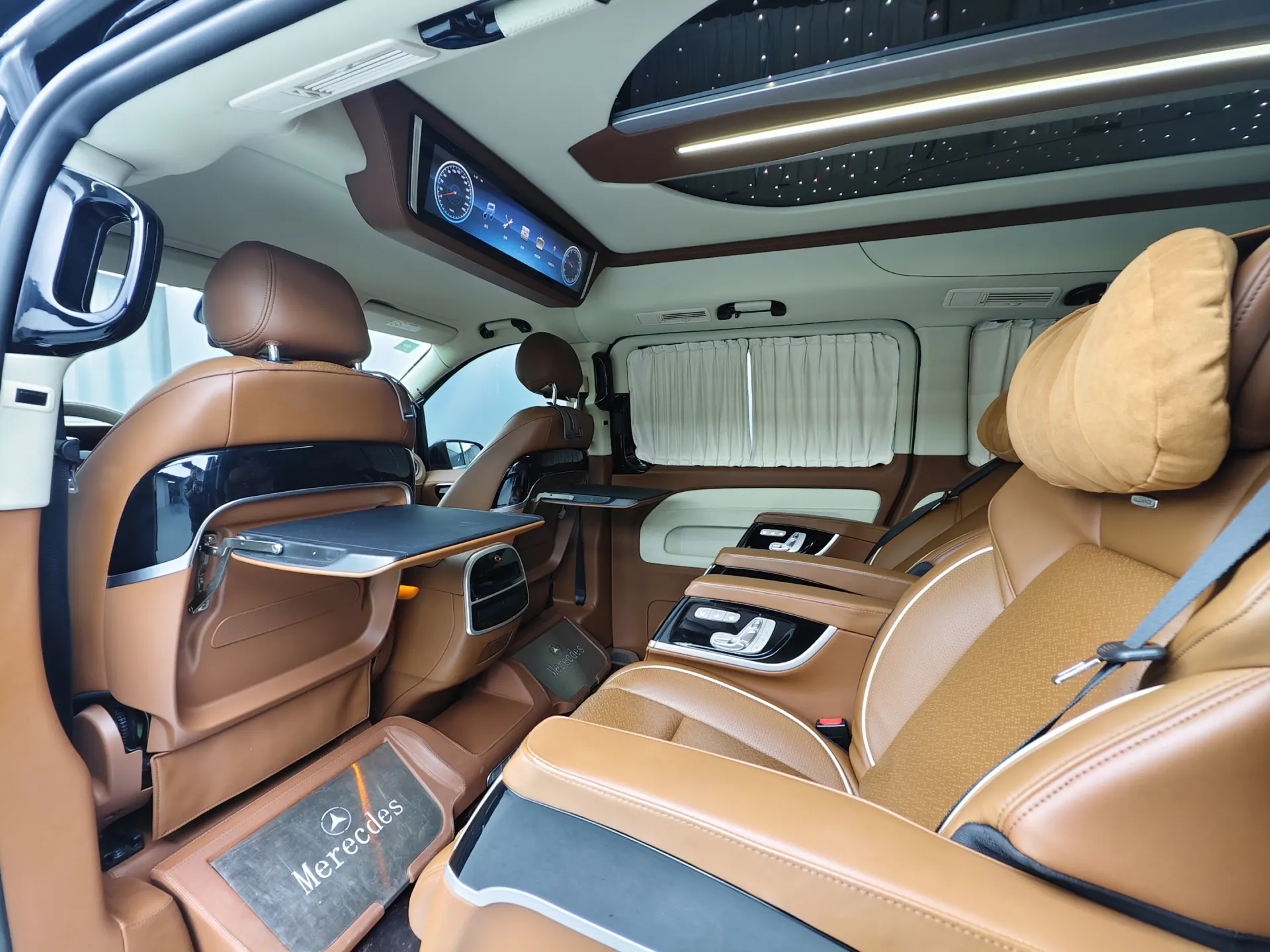 Mercedes-Benz Vito, 2023 18