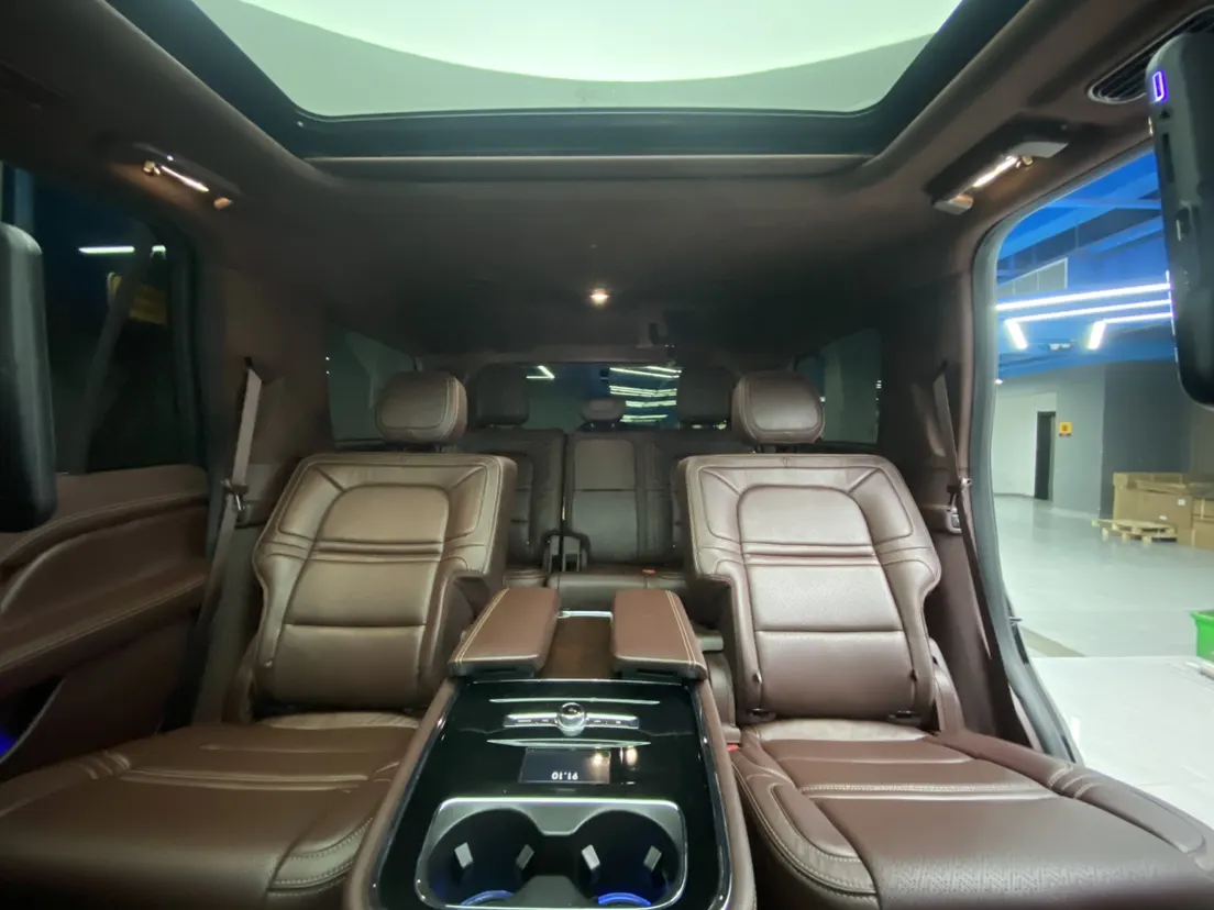 Lincoln Navigator, 2020 17
