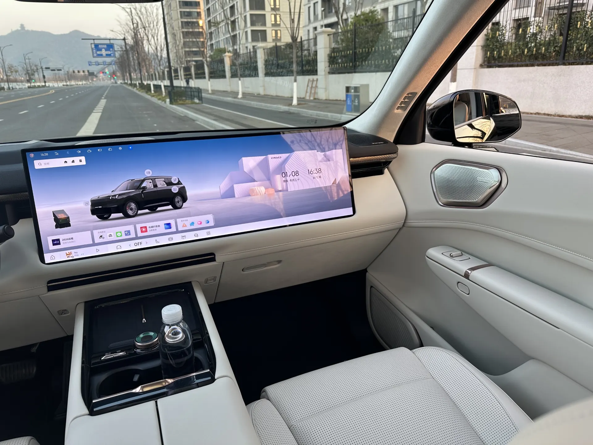 Lynk & Co 02, 2025 18
