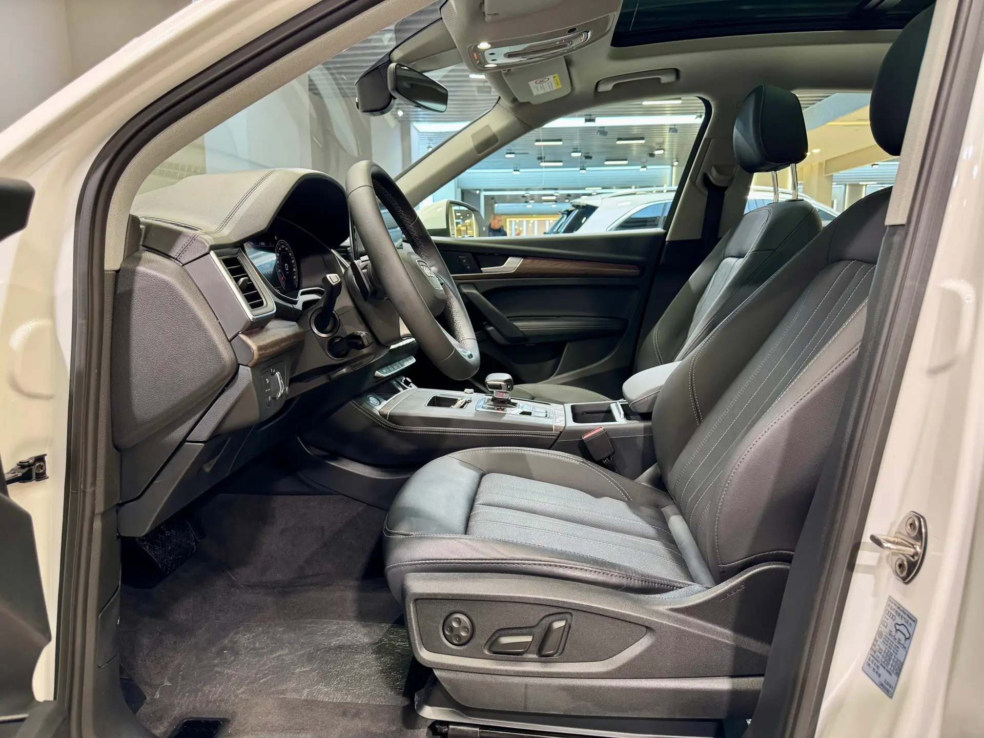 Audi Q5L 45, 2022 13