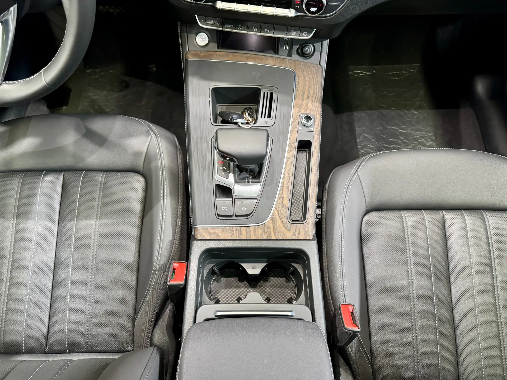 Audi Q5L 45, 2022 22