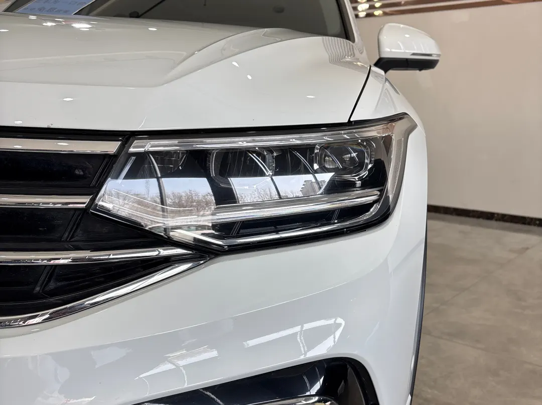 Volkswagen Tiguan L, 2024 10