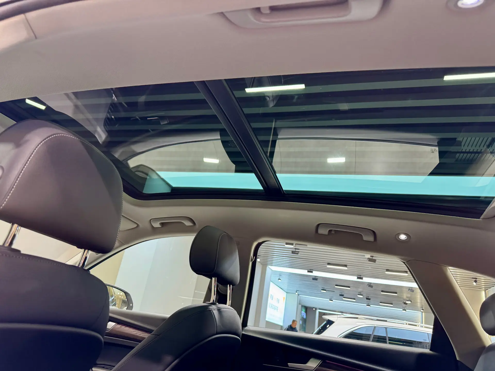 Audi Q5L 45, 2022 28