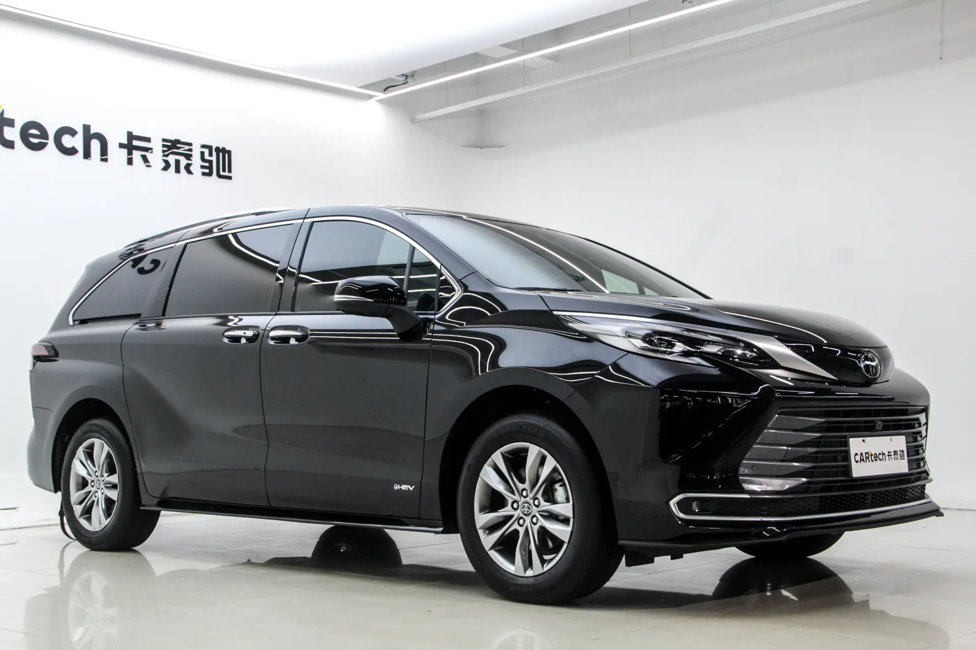 Toyota Sienna, 2024 3