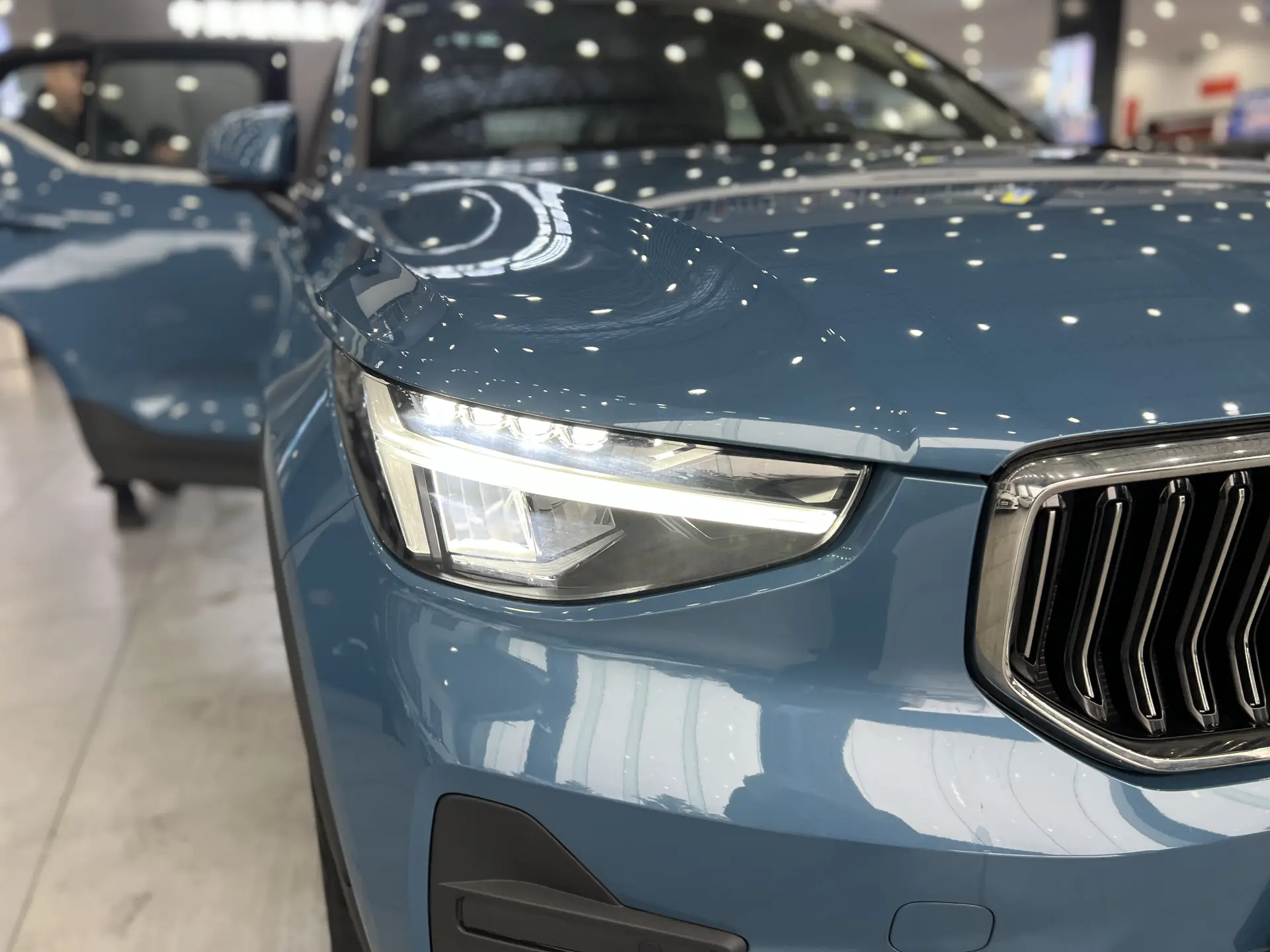 Volvo XC40, 2025 10