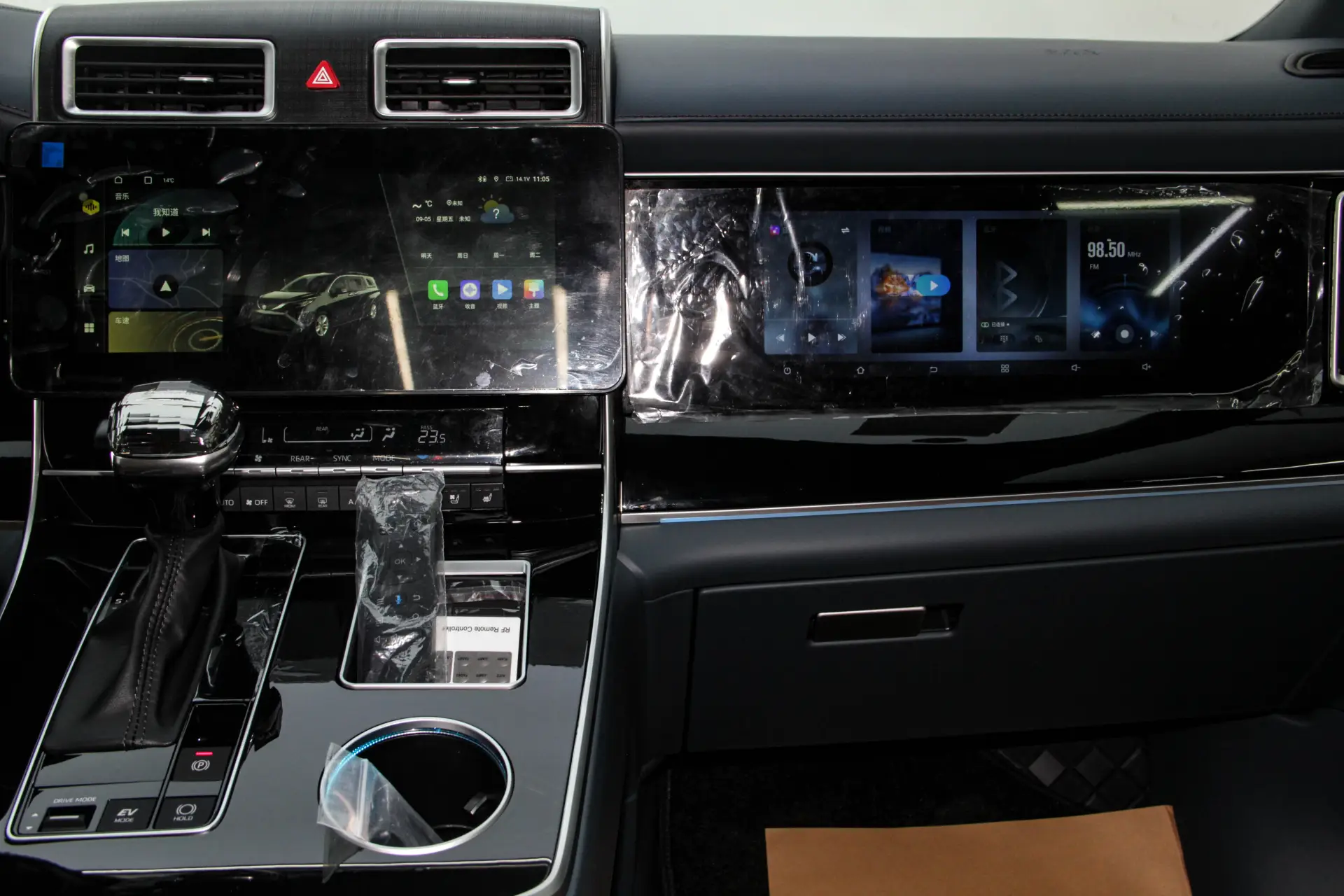 Toyota Granvia, 2025 31