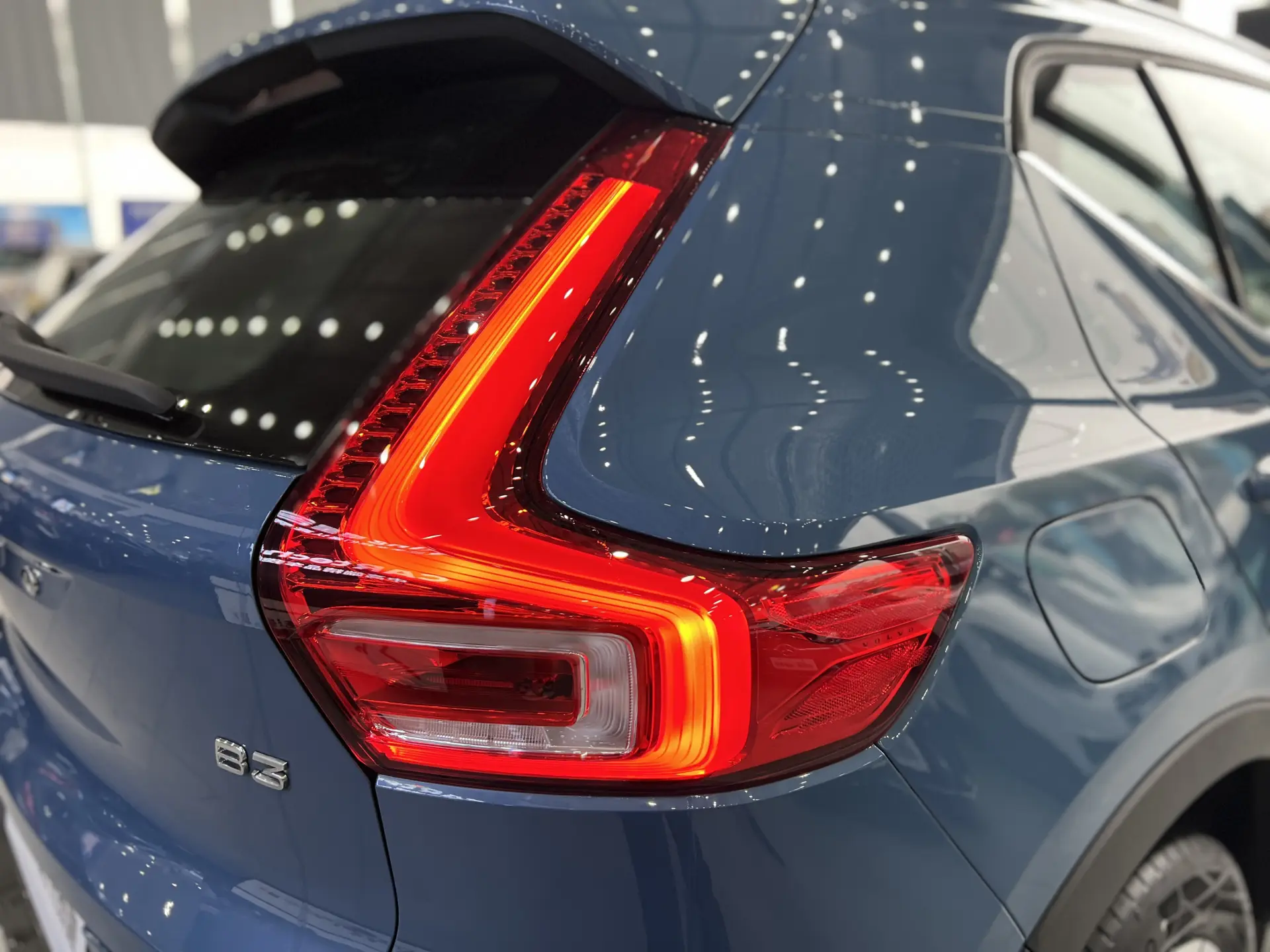Volvo XC40, 2025 11