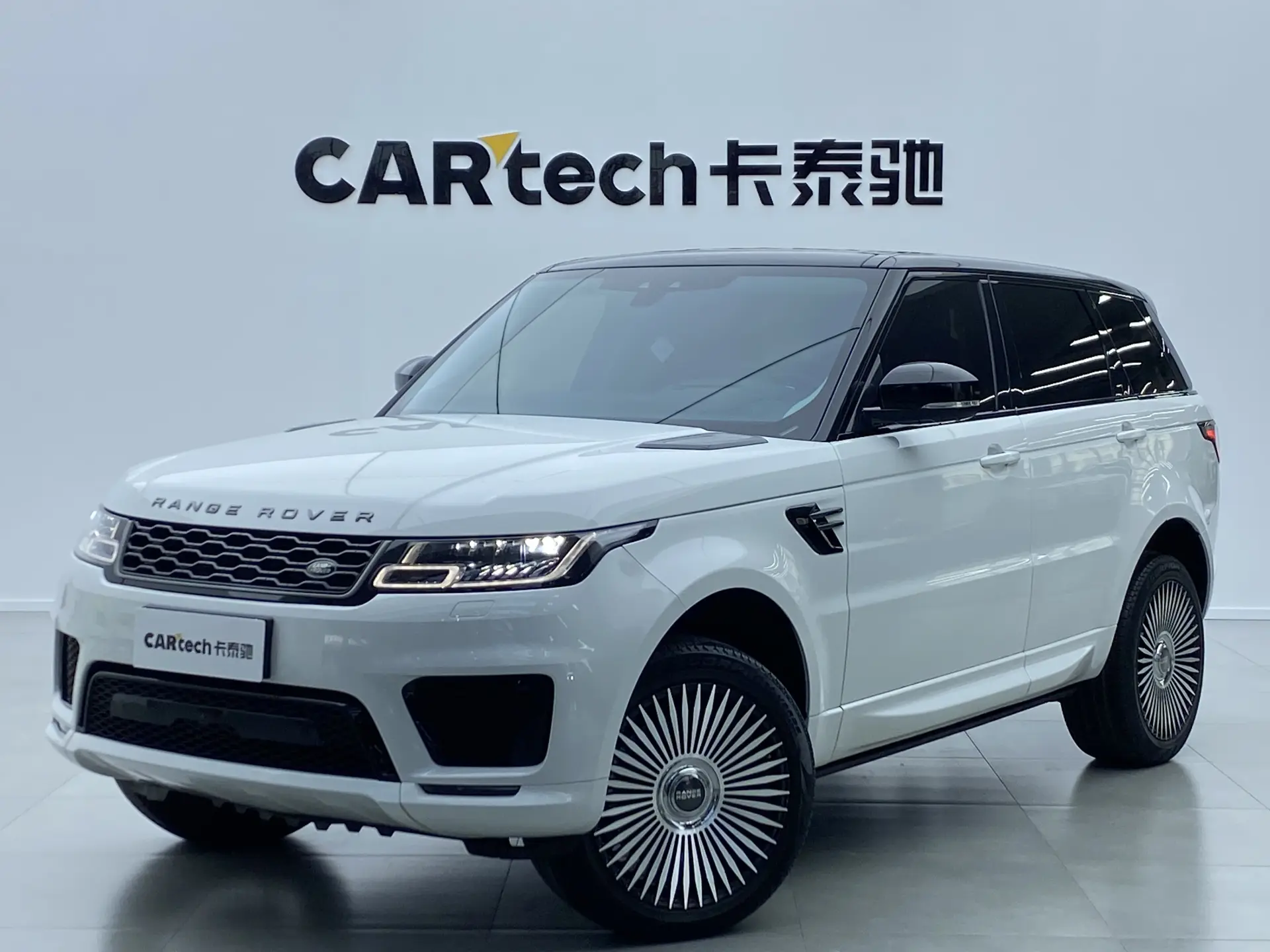 Land Rover Range Rover Sport, 2020 все фото