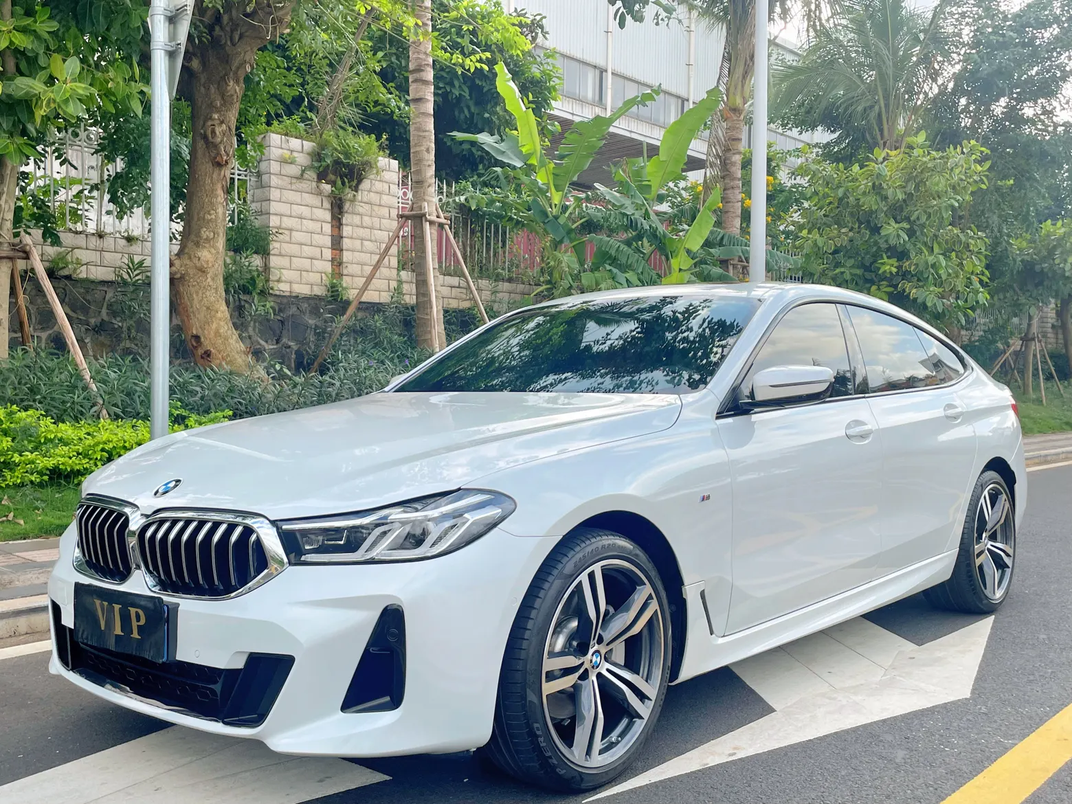 BMW 6GT