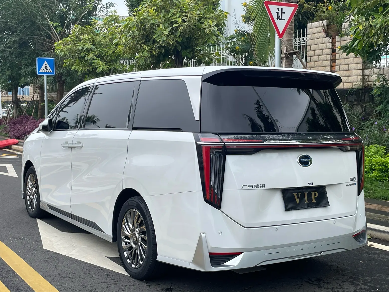 Trumpchi M8, 2023 все фото