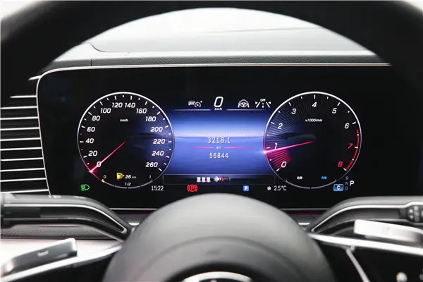 Mercedes-Benz GLE 450 4MATIC, 2024 3