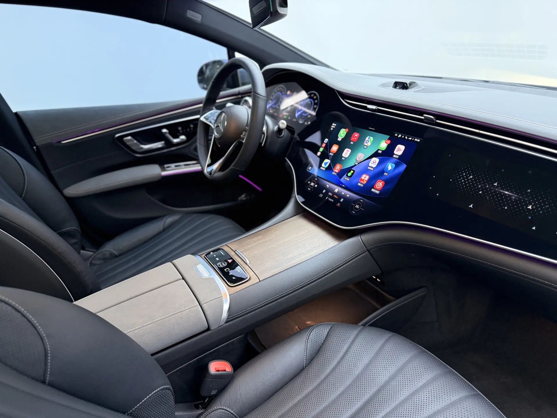 Mercedes-Benz EQS, 2024 22