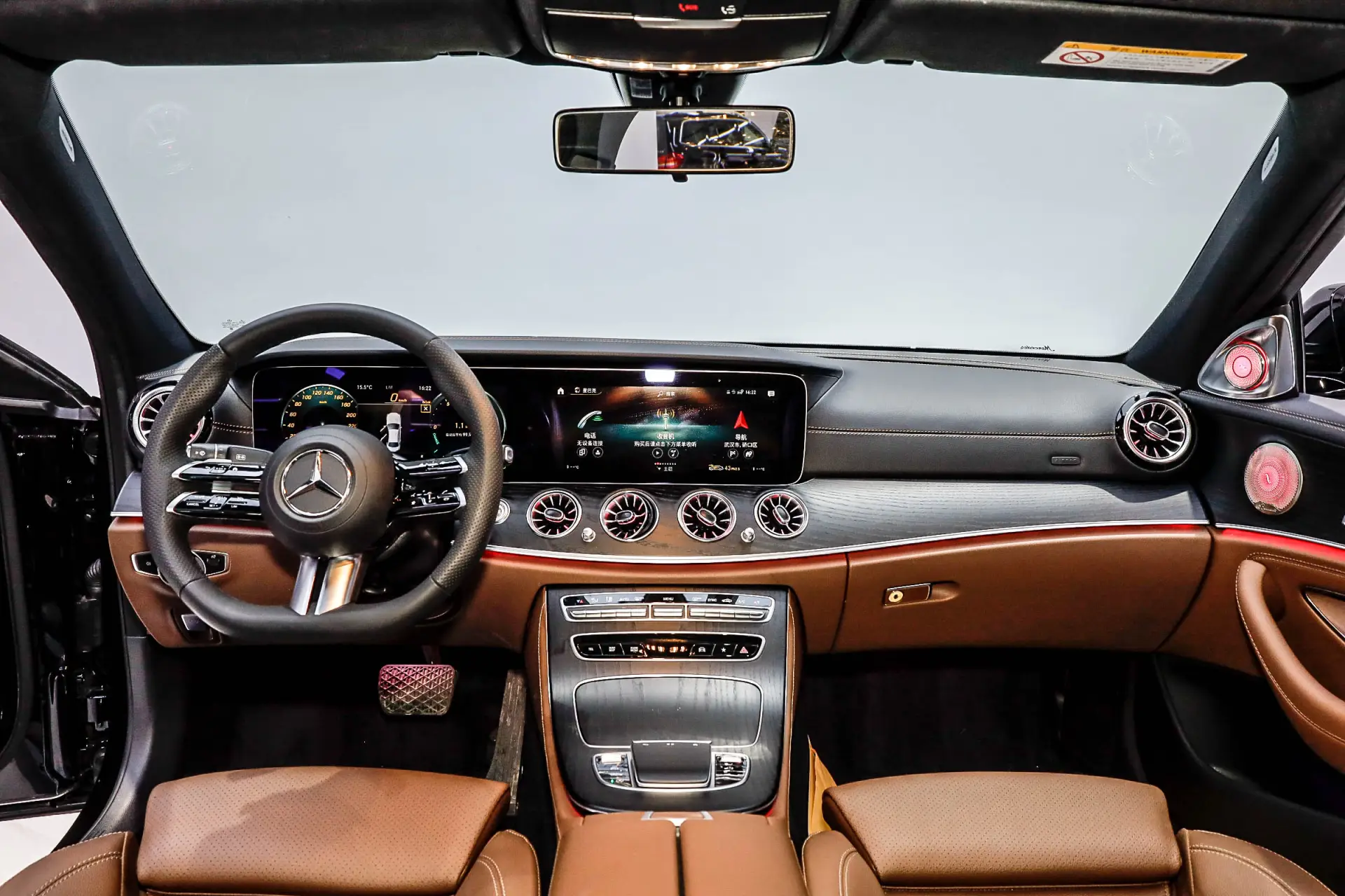 Mercedes-Benz E 260 L, 2023 12