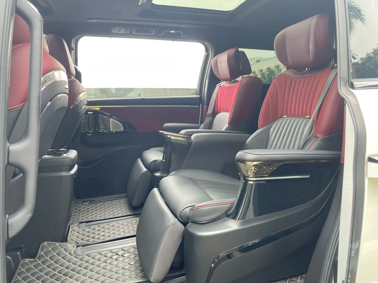 Trumpchi M8, 2023 10