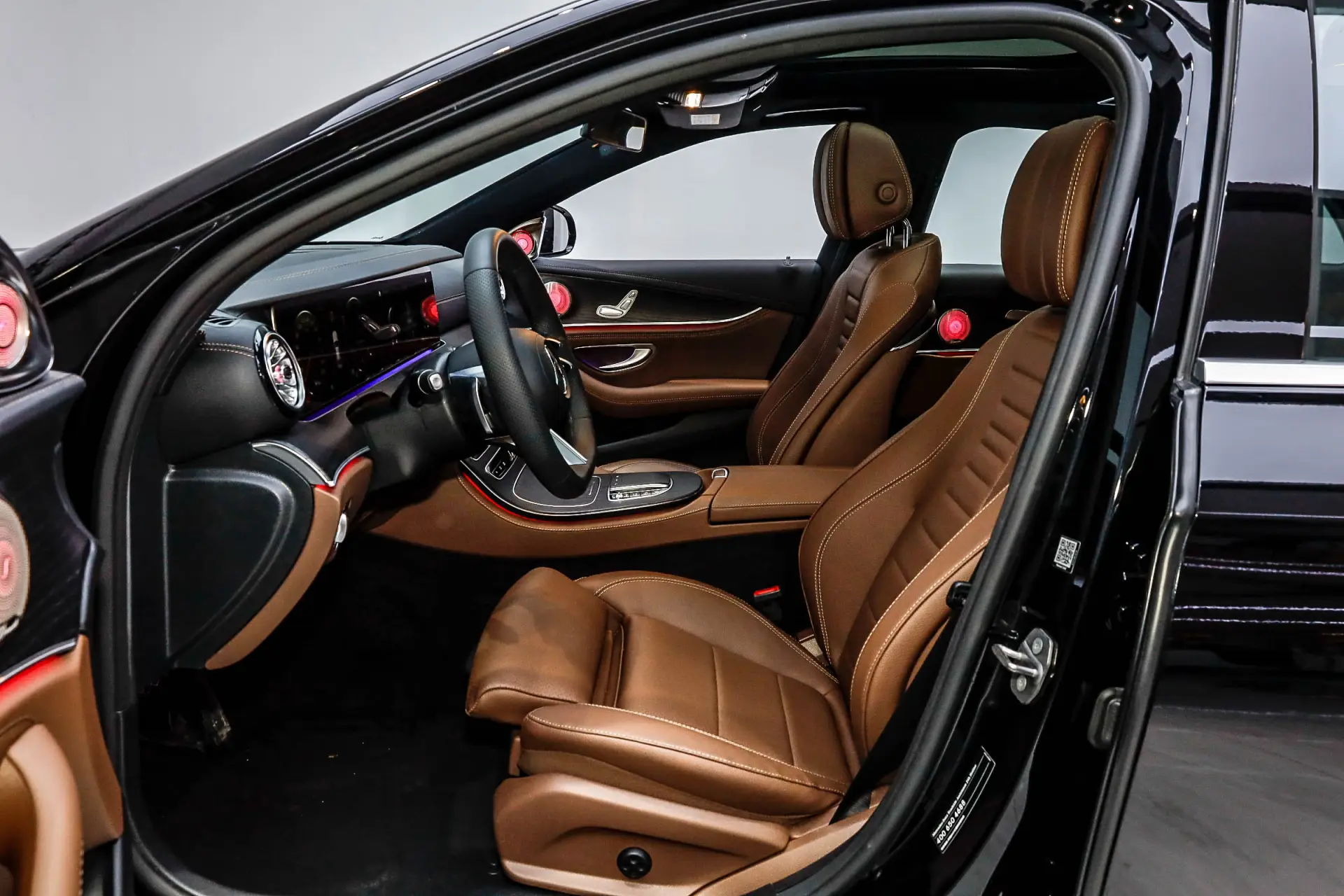 Mercedes-Benz E 260 L, 2023 16