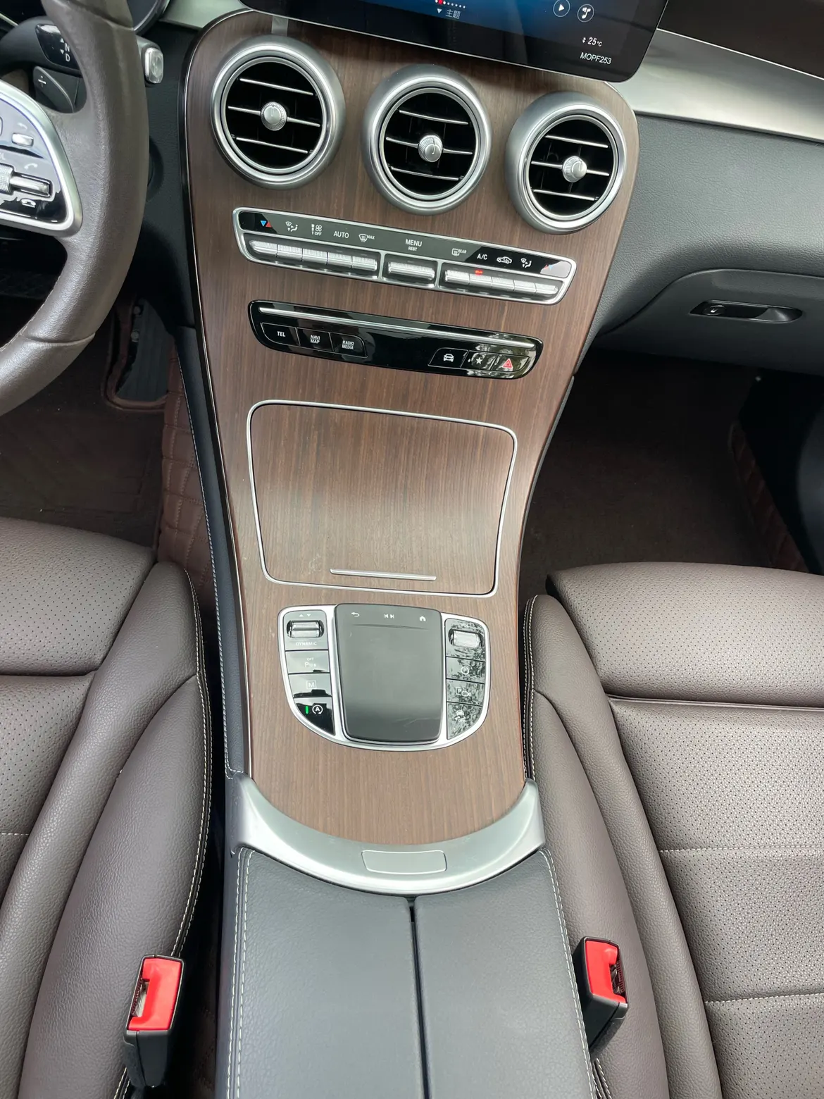 Mercedes-Benz GLC 300 L, 2021 13