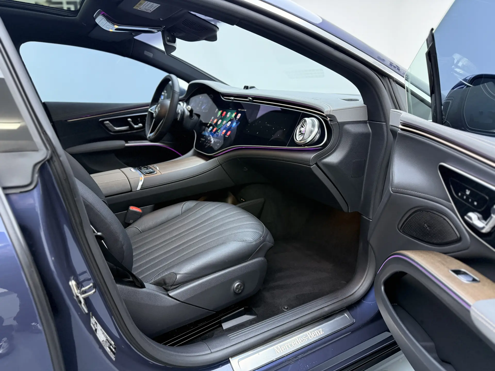 Mercedes-Benz EQS, 2024 21