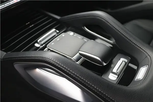 Mercedes-Benz GLE 450 4MATIC, 2024 11