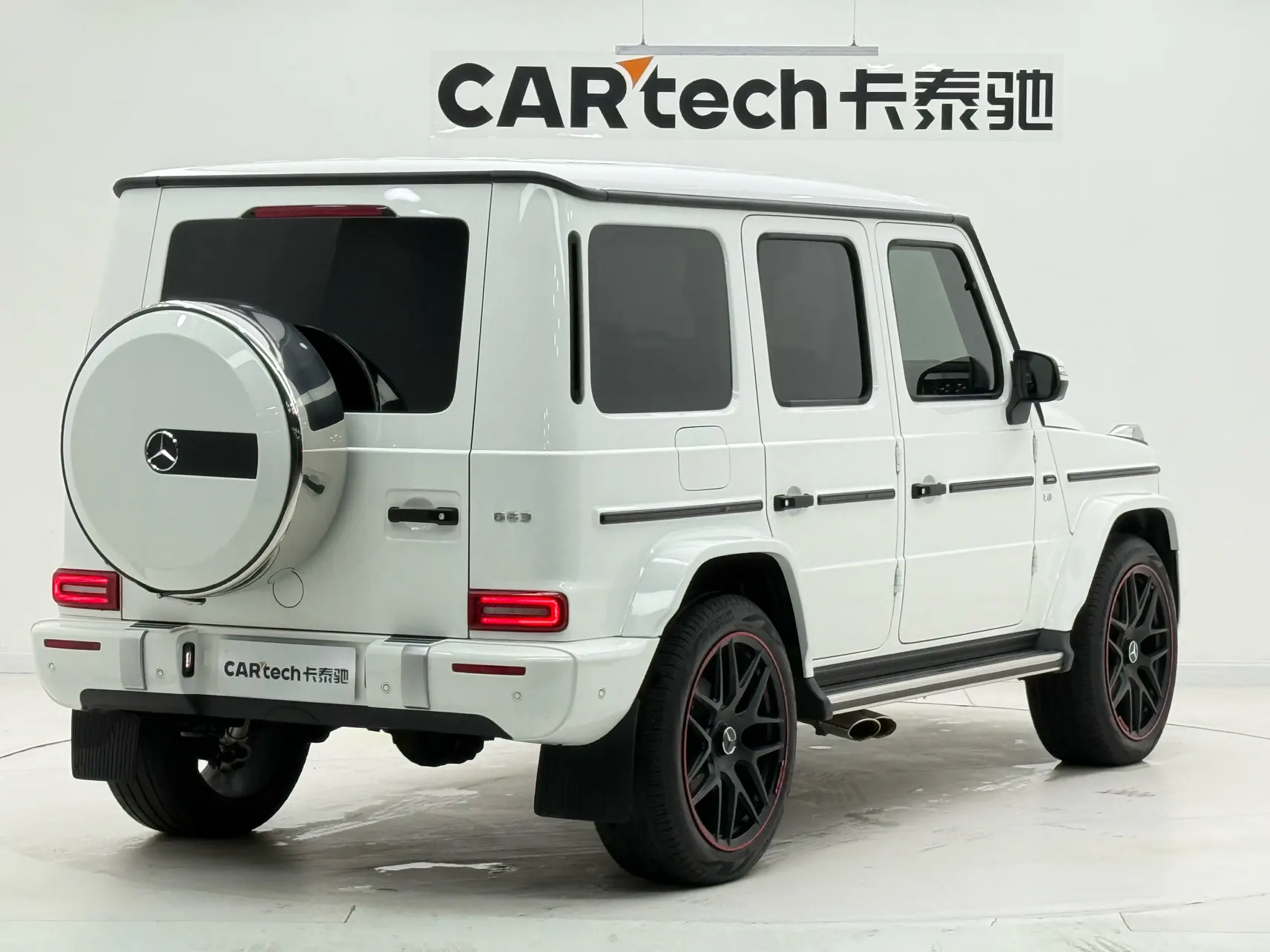 Mercedes-Benz G 500, 2022 все фото