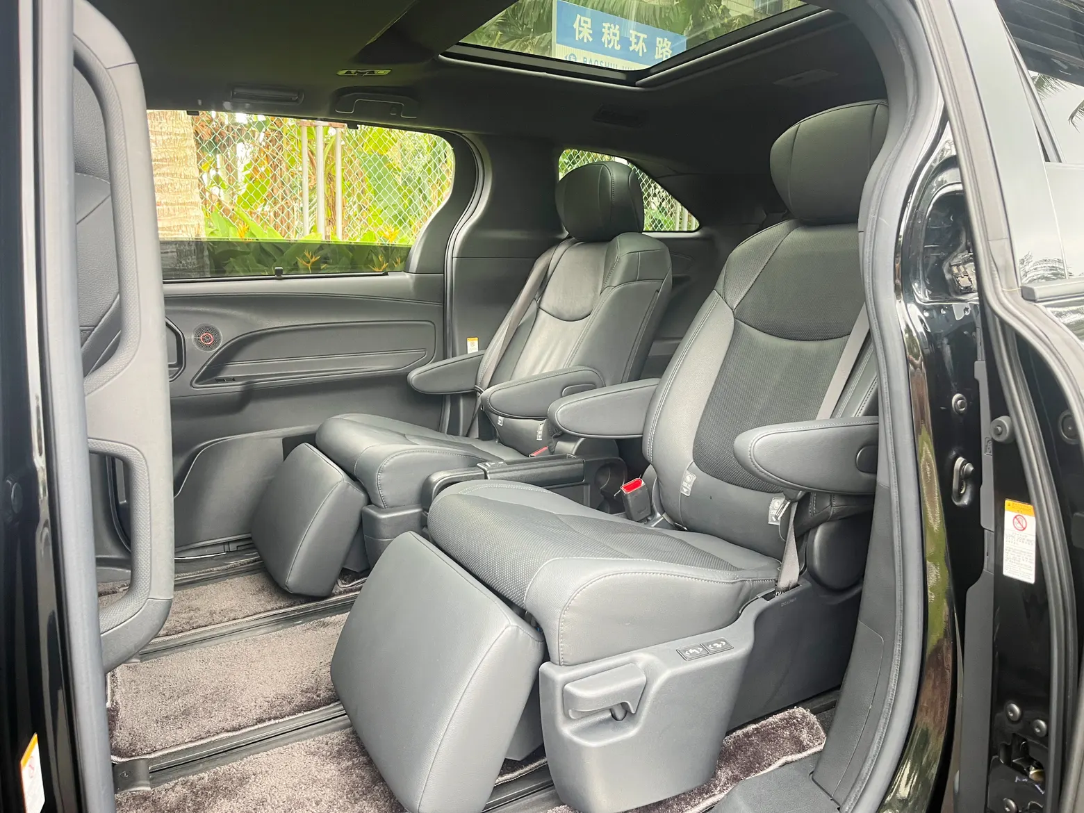 Toyota Sienna, 2022 15