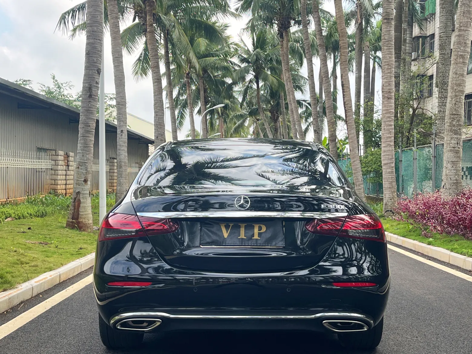 Mercedes-Benz E 300 L, 2023 все фото