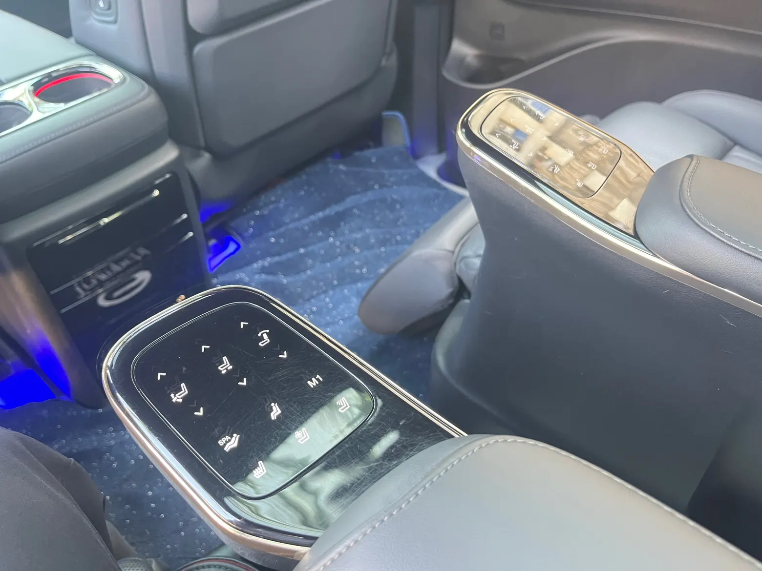 Trumpchi M8, 2023 17
